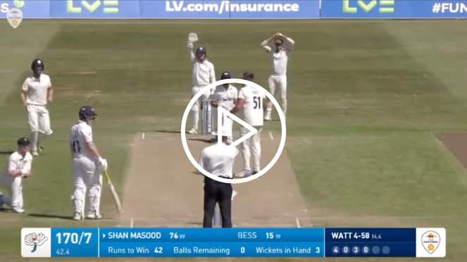 [WATCH] Umpire Withdraws LBW Call Against Yorkshire's Shan Masood